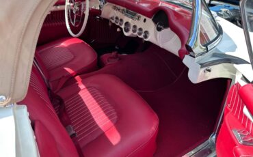 Chevrolet-corvette-1954-white-8