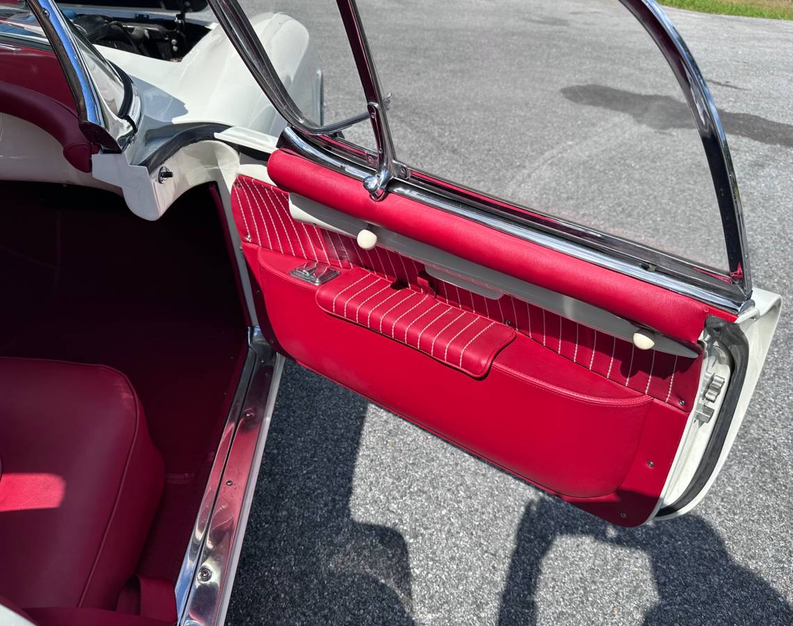 Chevrolet-corvette-1954-white-9