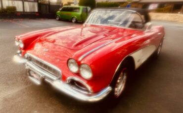 Chevrolet-corvette-1961-145