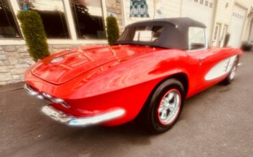 Chevrolet-corvette-1961-186