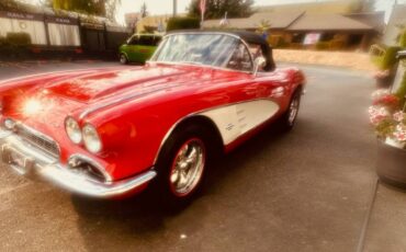 Chevrolet-corvette-1961-34