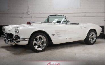 Chevrolet-corvette-1961-5