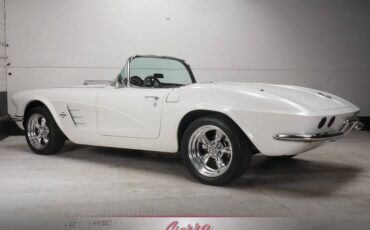 Chevrolet-corvette-1961-6