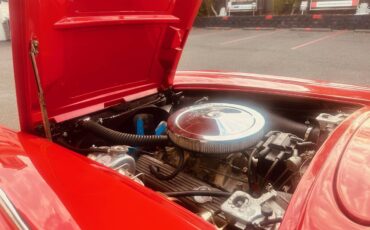 Chevrolet-corvette-1961-85