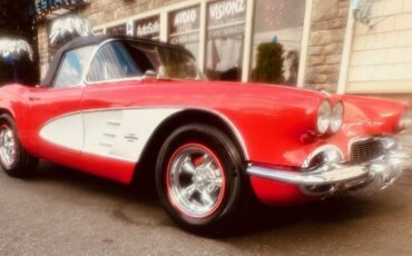 Chevrolet-corvette-1961-87