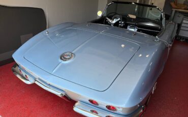 Chevrolet-corvette-1962-blue-12
