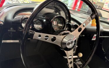 Chevrolet-corvette-1962-blue-14