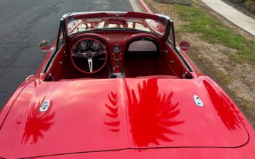 Chevrolet-corvette-1963-red-12