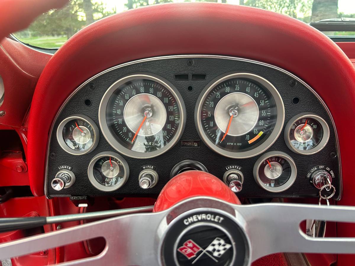 Chevrolet-corvette-1963-red-15