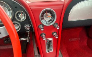 Chevrolet-corvette-1963-red-16