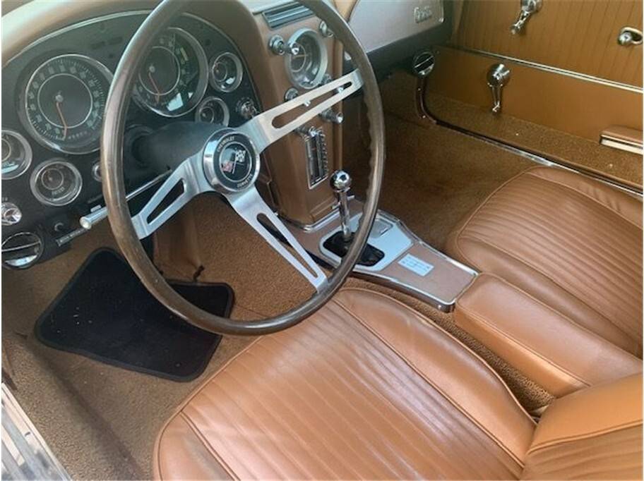 Chevrolet-corvette-1964-11