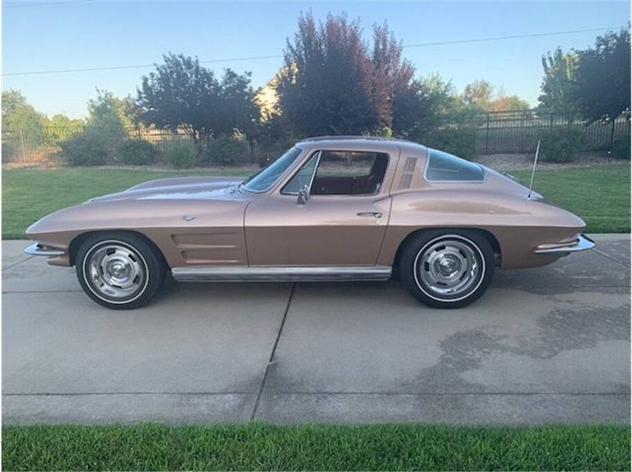 Chevrolet-corvette-1964-128
