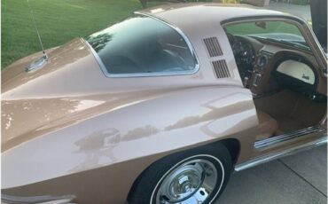 Chevrolet-corvette-1964-70