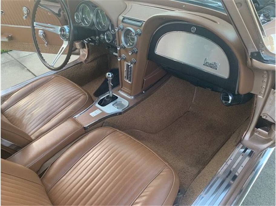 Chevrolet-corvette-1964-95