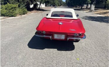 Chevrolet-corvette-1965-1