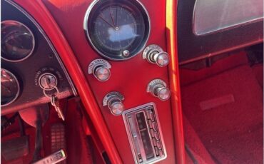 Chevrolet-corvette-1965-49