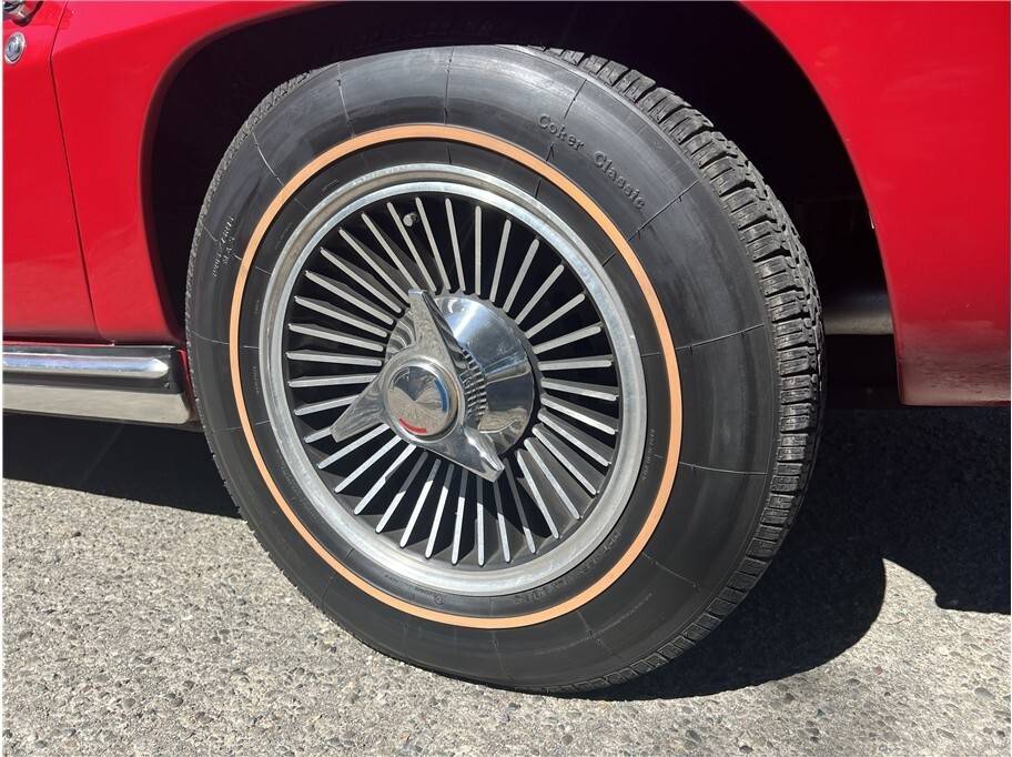 Chevrolet-corvette-1965-74