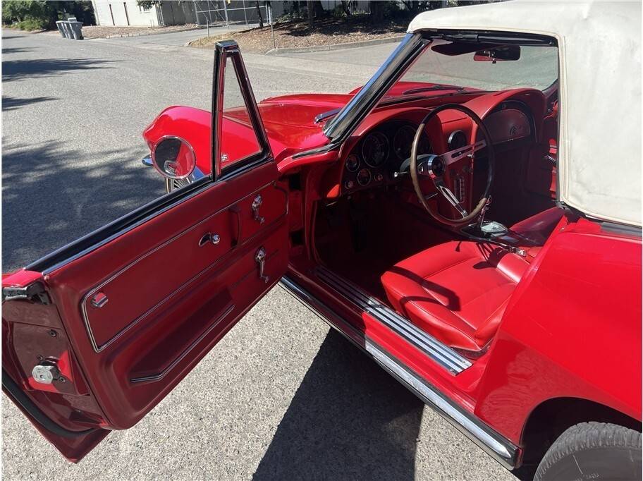 Chevrolet-corvette-1965-98