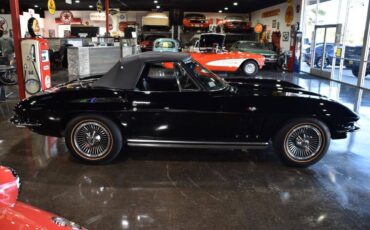 Chevrolet-corvette-1965-black-1