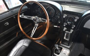 Chevrolet-corvette-1965-black-17