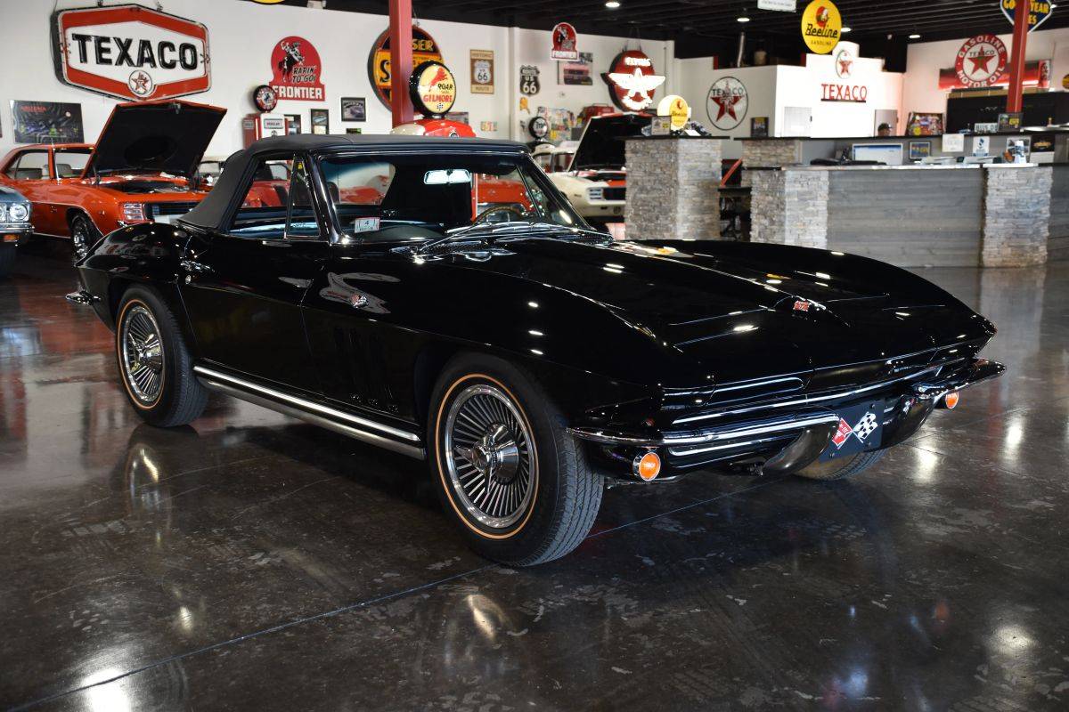 Chevrolet-corvette-1965-black-21