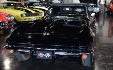 Chevrolet-corvette-1965-black-3