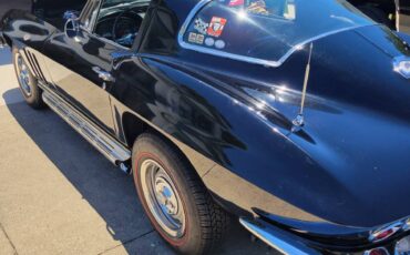 Chevrolet-corvette-1966-black-13