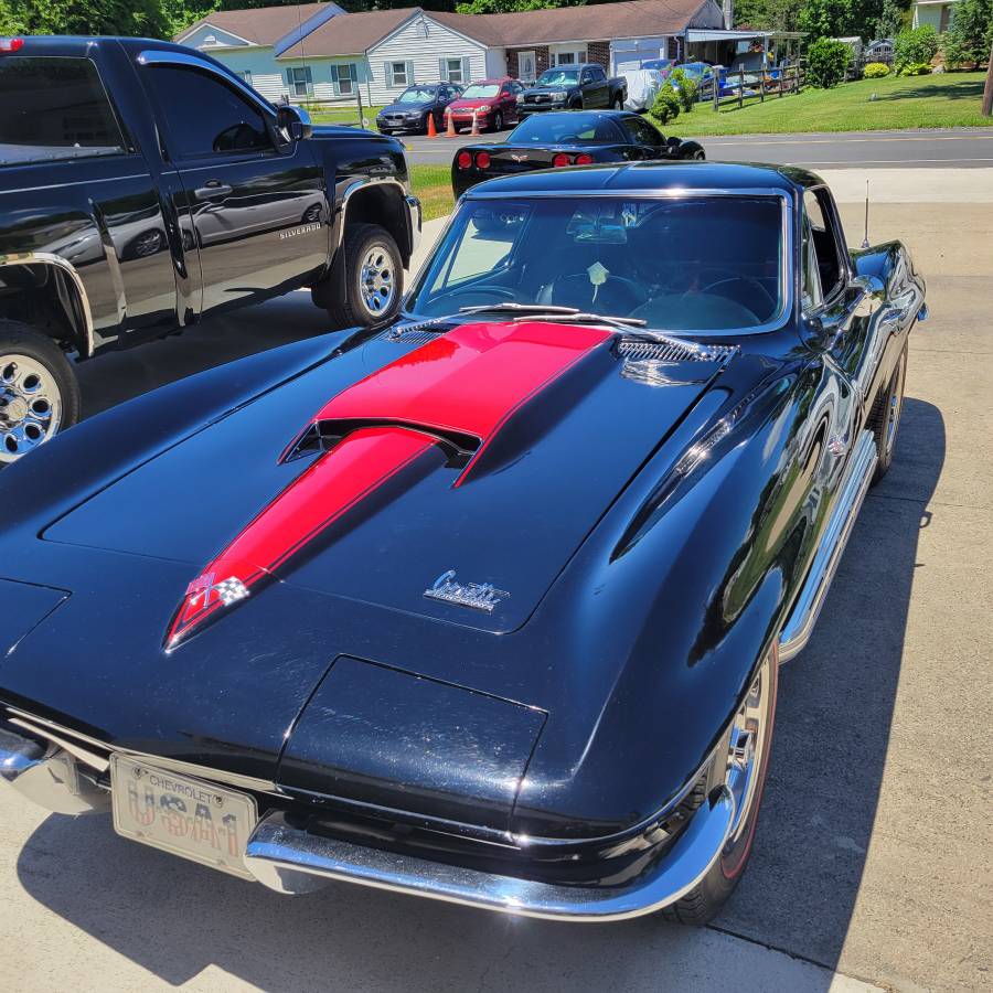 Chevrolet-corvette-1966-black-2