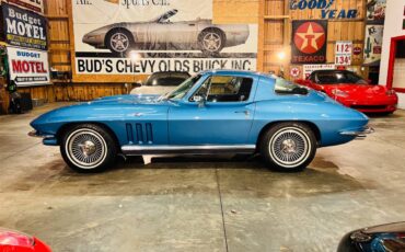Chevrolet-corvette-1966-blue-51