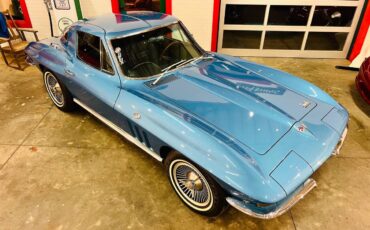 Chevrolet-corvette-1966-blue-65