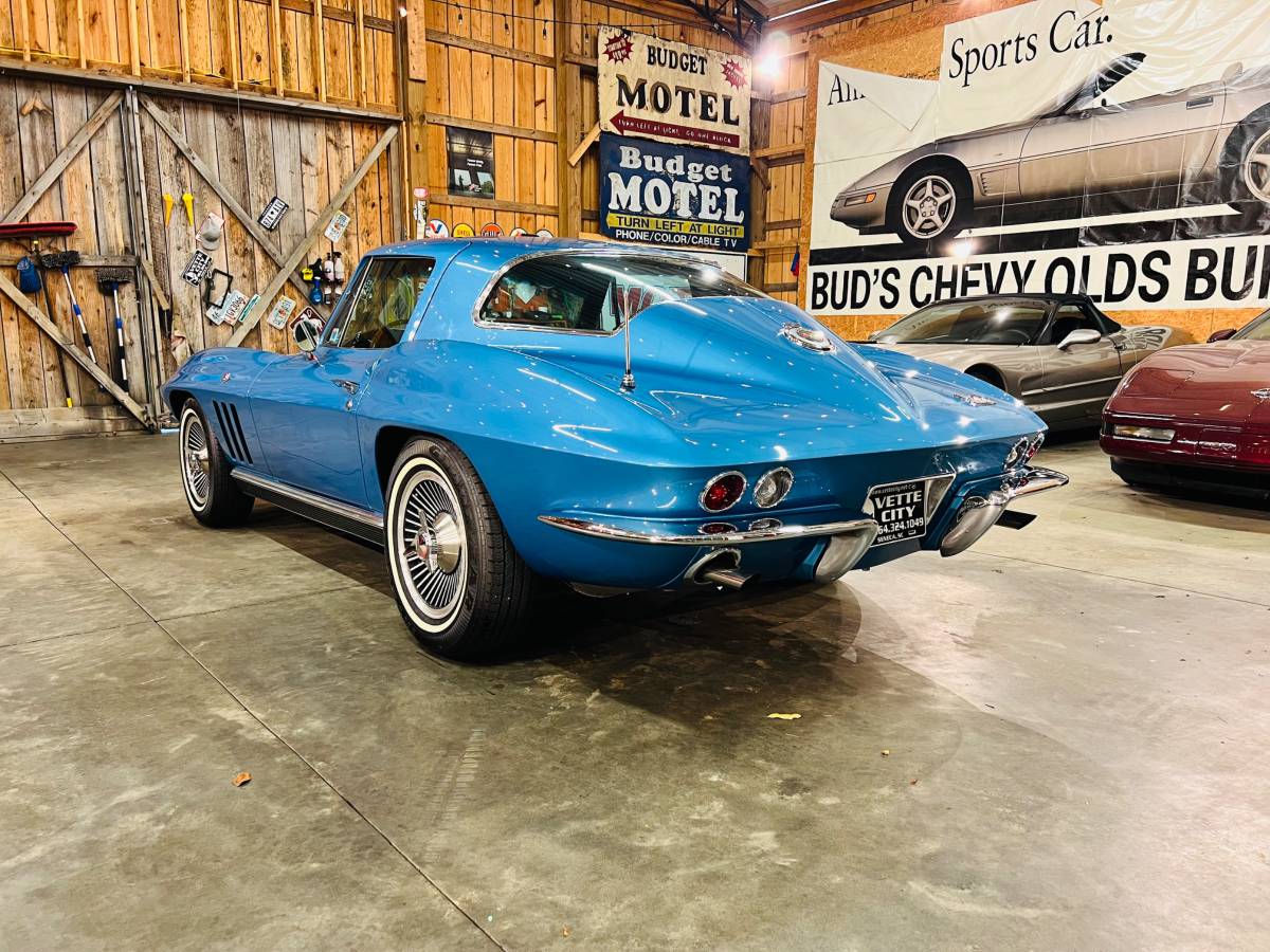 Chevrolet-corvette-1966-blue-7