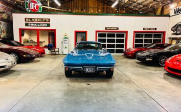 Chevrolet-corvette-1966-blue-74
