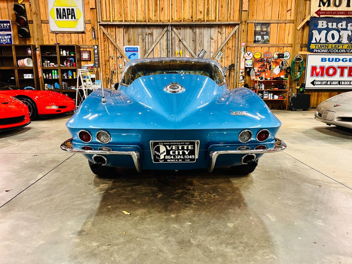 Chevrolet-corvette-1966-blue-8