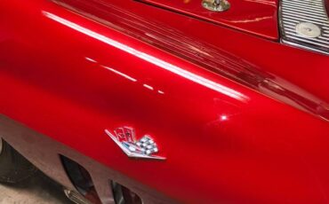 Chevrolet-corvette-1966-red-16