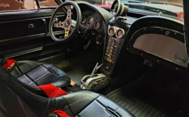 Chevrolet-corvette-1966-red-6