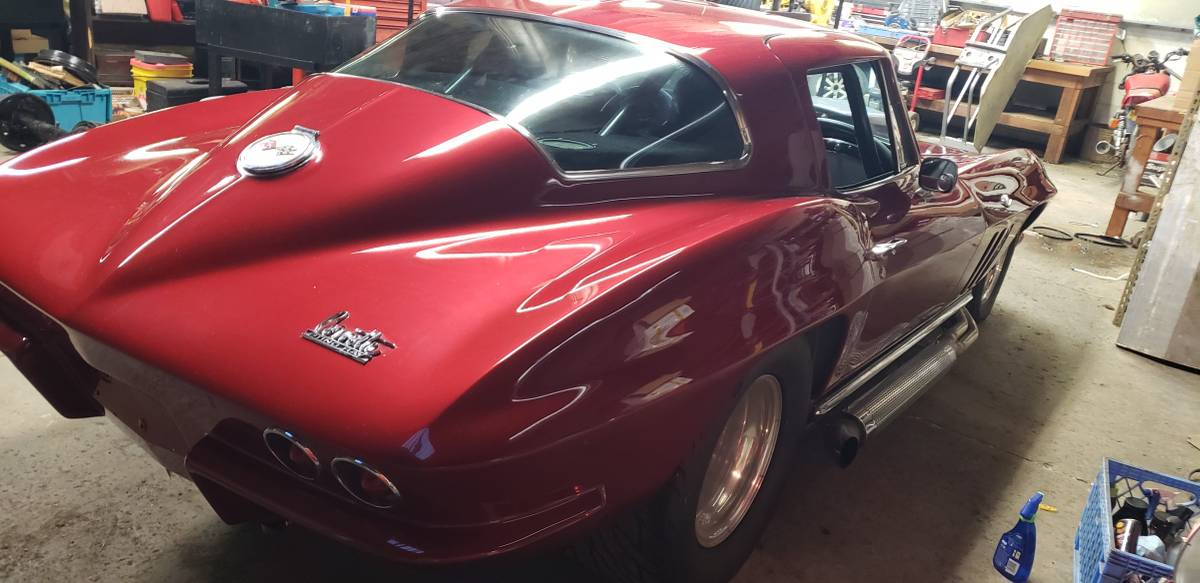 Chevrolet-corvette-1966-red-7