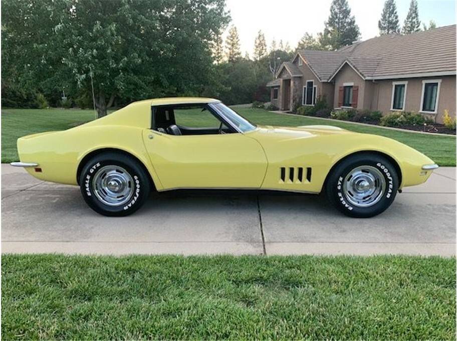 Chevrolet-corvette-1968-19