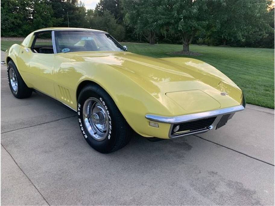 Chevrolet-corvette-1968-3