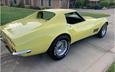 Chevrolet-corvette-1968-67
