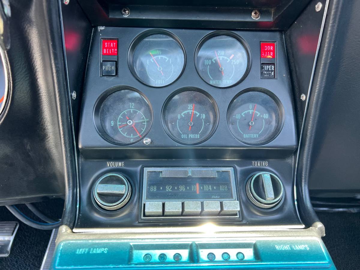 Chevrolet-corvette-1968-blue-12