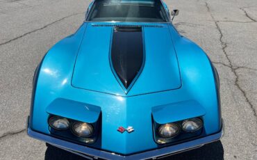 Chevrolet-corvette-1968-blue-19