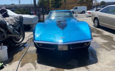 Chevrolet-corvette-1968-blue-23