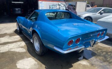 Chevrolet-corvette-1968-blue-27