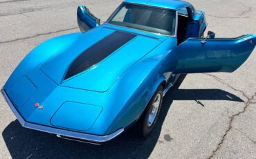 Chevrolet-corvette-1968-blue-33