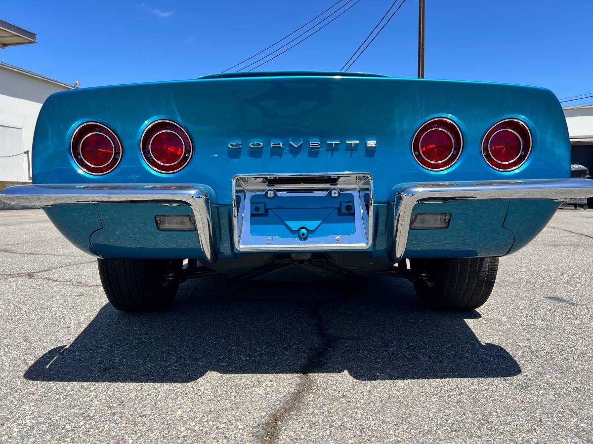 Chevrolet-corvette-1968-blue-38