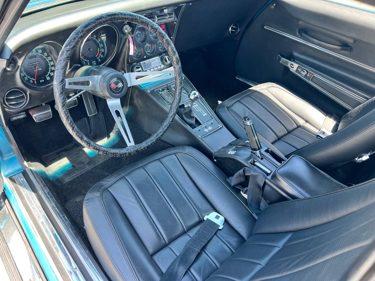 Chevrolet-corvette-1968-blue-39