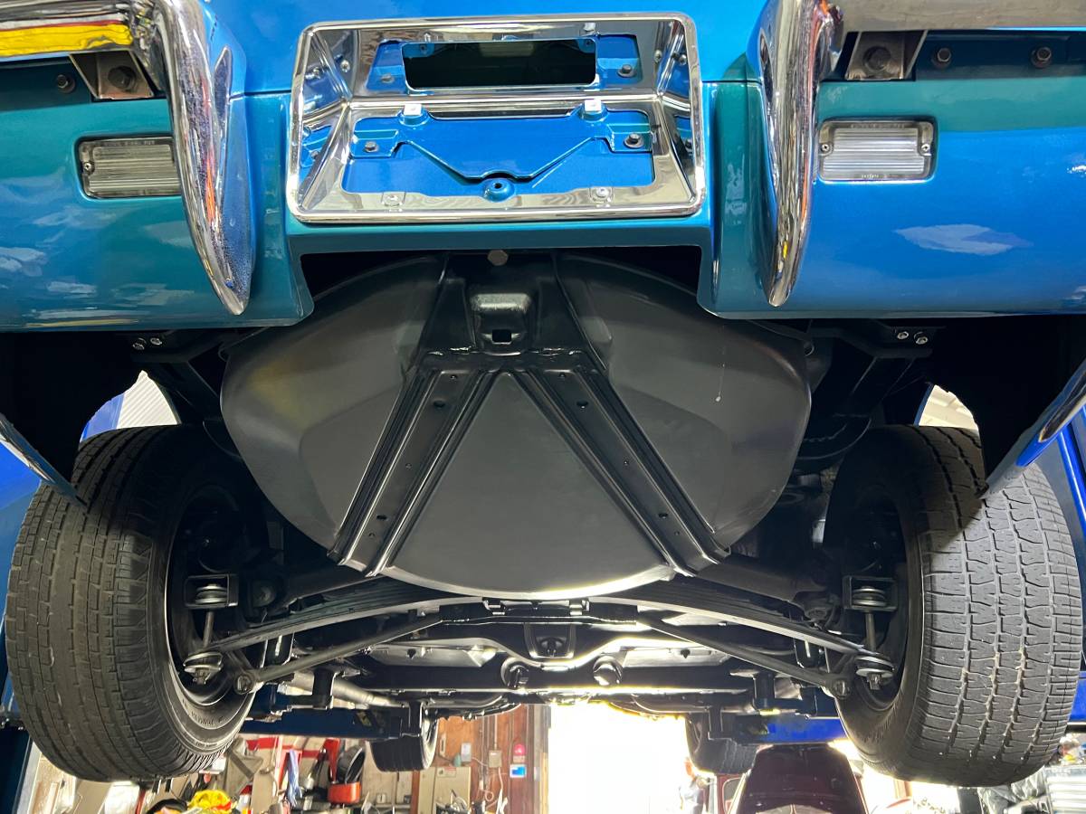 Chevrolet-corvette-1968-blue-47