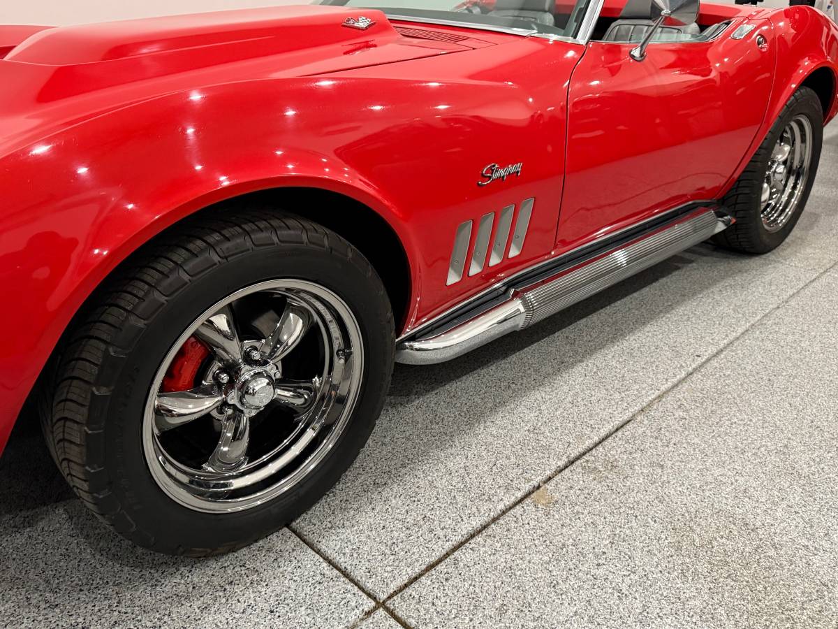 Chevrolet-corvette-1968-red-1