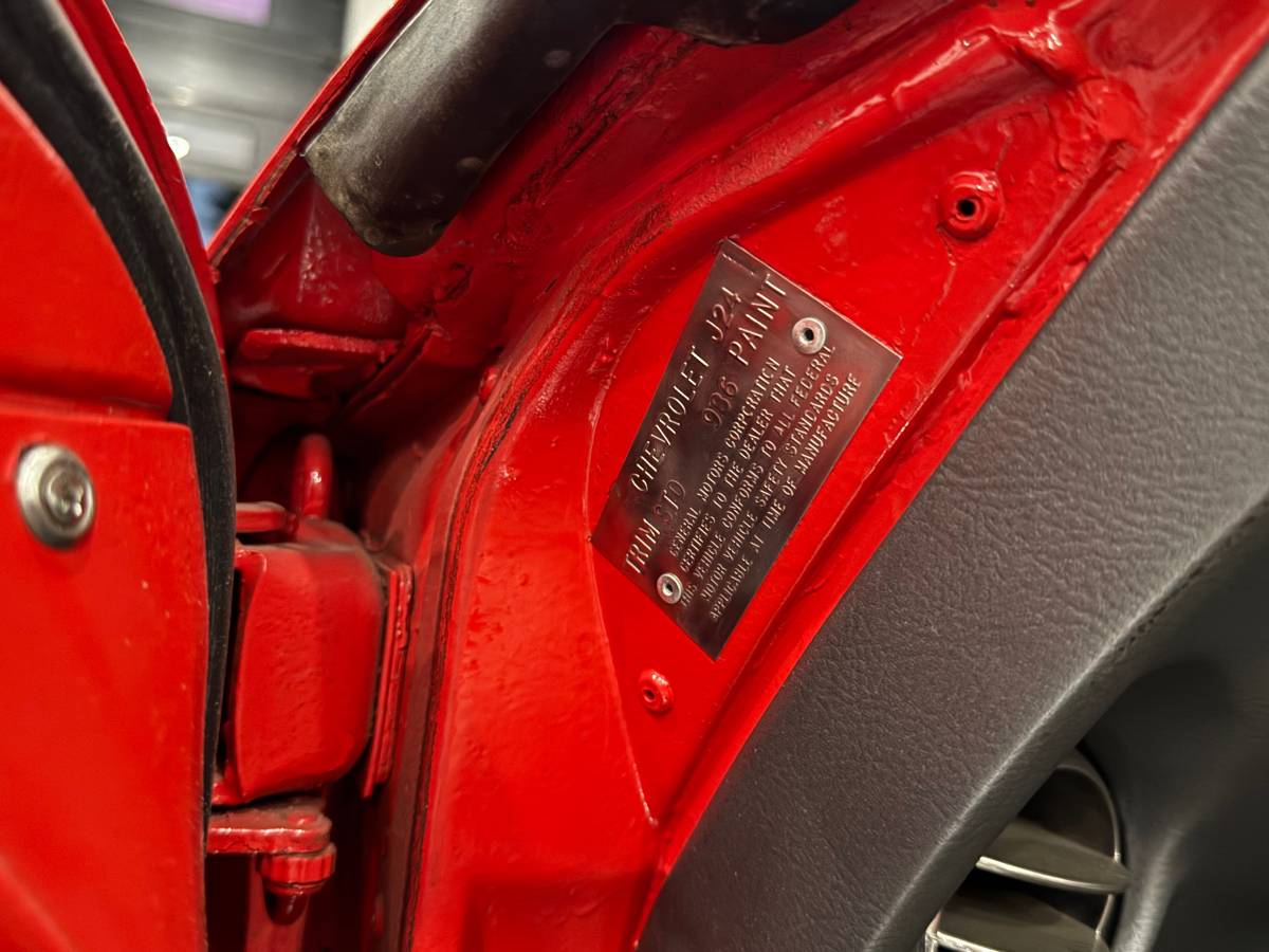 Chevrolet-corvette-1968-red-11
