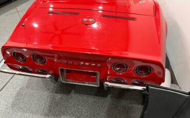 Chevrolet-corvette-1968-red-5